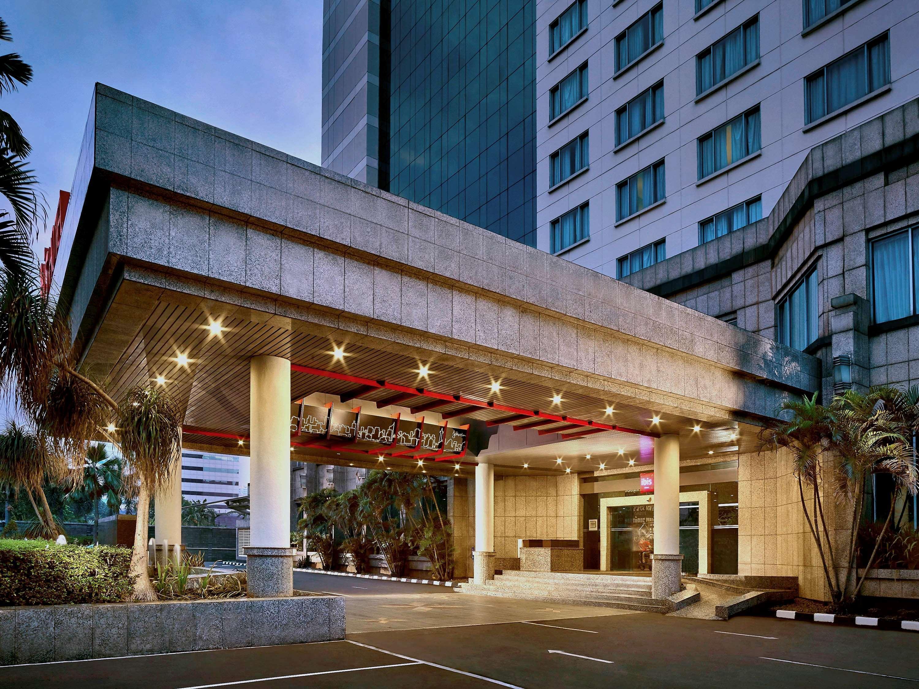 Hotel Kimaya Slipi Jakarta By Harris Exterior foto