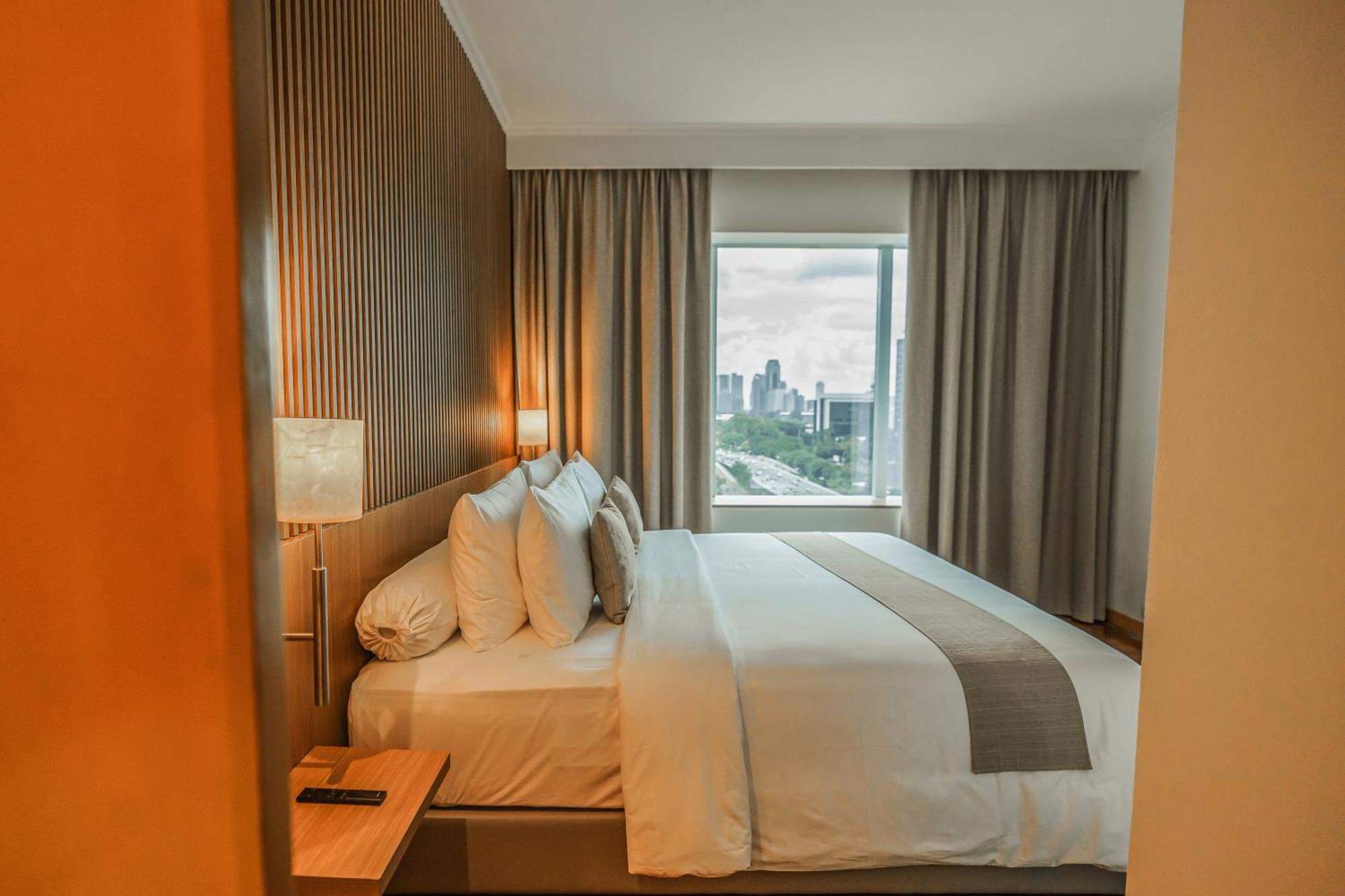 Hotel Kimaya Slipi Jakarta By Harris Exterior foto