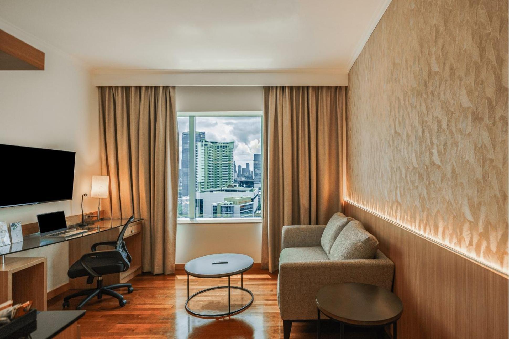 Hotel Kimaya Slipi Jakarta By Harris Exterior foto